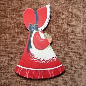 Retro Sunbonnet Sue Hand Painted Wood Wall‎ Plaque Folk Art 12" Red Dress